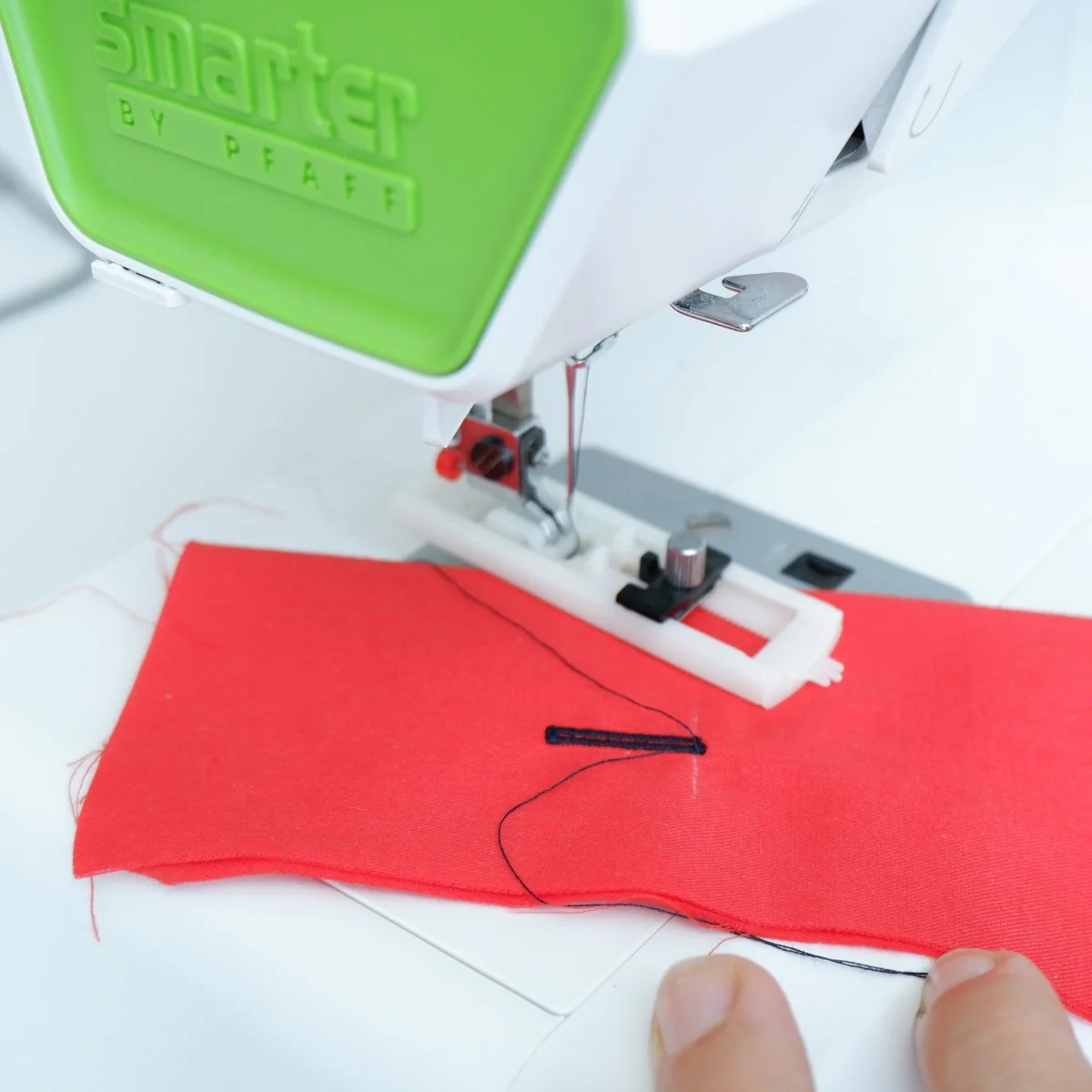 Buttonhole Presser Foot → 4-Step Setting - Image 7