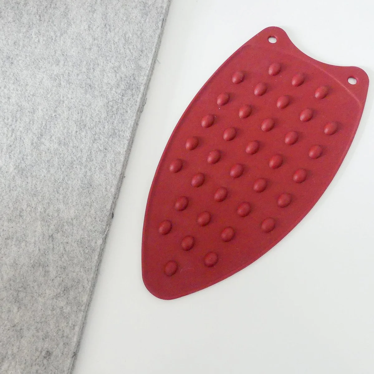 Iron Rest - A Flexible Silicone Pad for Hot Irons - Image 7