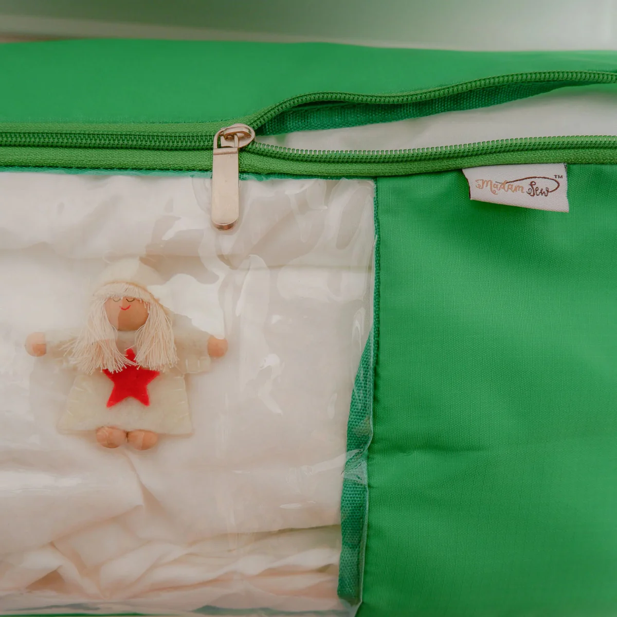 Quilt Storage Bag - Green "Fir Tree", Red "Holly Berry", White "Snow Fall" - Image 4
