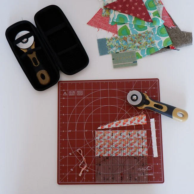 Rotary Cutter Case - Safe Storage For Your Cutter, Spare Blades & Scissors! - Image 9