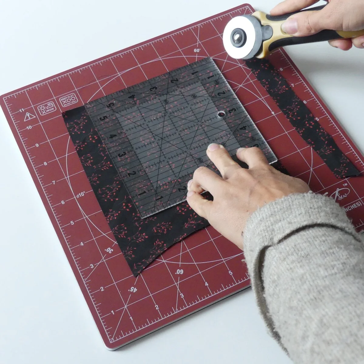 Self-Healing Rotating Cutting Mat | 12 by 12 inches - Image 4