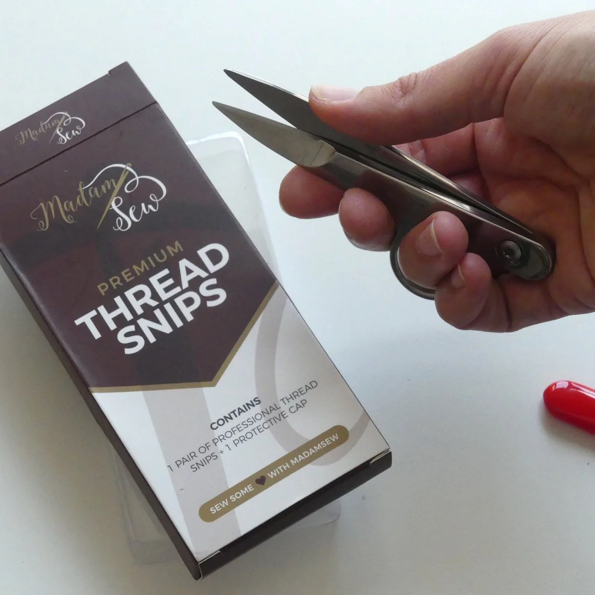 Premium Thread Snips for Sewing and Quilting - Image 9