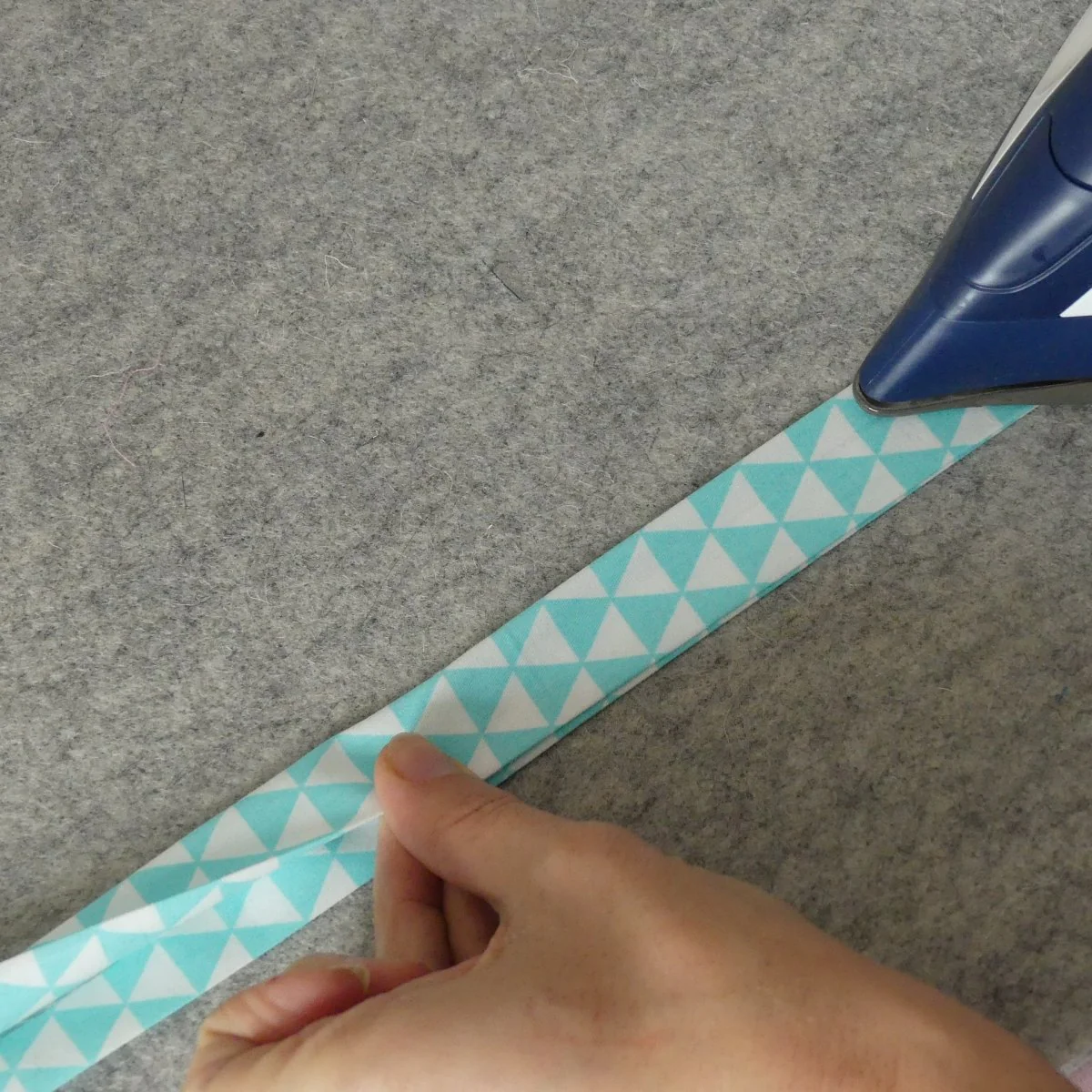 XL Bias Tape Maker - Use for 1” Double Folded Quilt Binding - Image 4